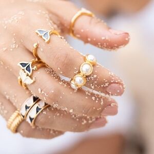 Gold Pearl Ring By Lanmar Accessories